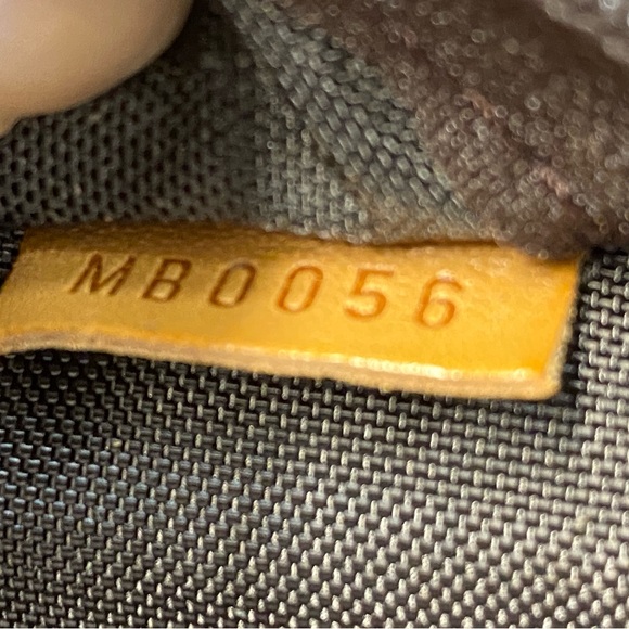 ๐๐๐SOLD๐๐๐
๐คฉLV BOSPHORE 45 ROLLER LUGGAGE MONOGRAM๐คฉ - Picture 4 of 16